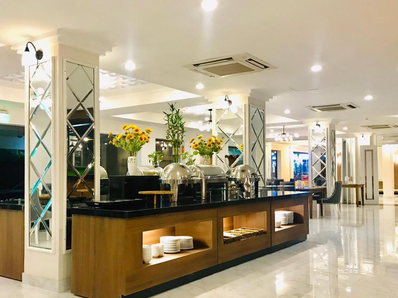 Saigon Tourane Hotel Da Nang Bagian luar foto
